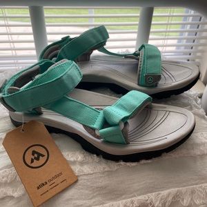 Atika Womens Sandals